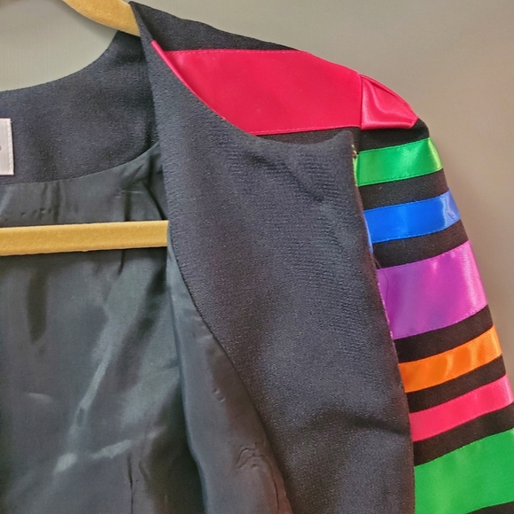 MAGGY LONDON | Vintage Satin Striped Cropped Rainbow Jacket - Picture 4 of 12